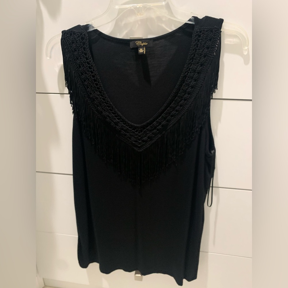 NWOT Cupio Women’s Fringe Tank Top